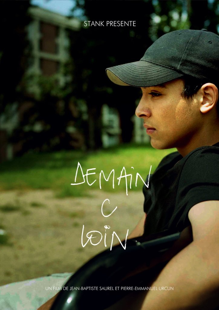 Demain c loin poster